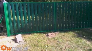 Видео-пример монтажа ворот из металлического штакетника