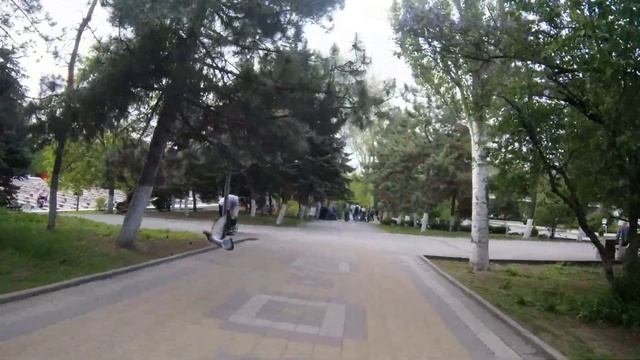 4K Ростов-на-Дону. Сквозь восточную часть городского ПАРКА М. ГОРЬКОГО смотреть онлайн