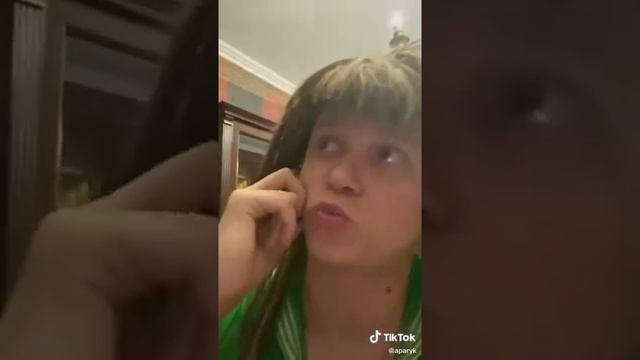 Сынок, поставь курицу размораживаться смотреть онлайн