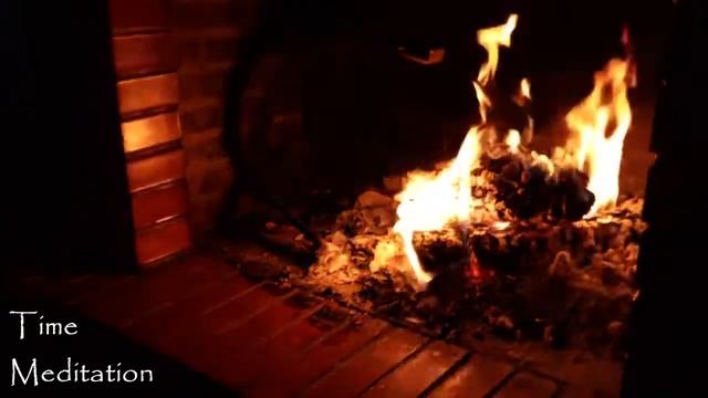 Уютный камин. Медитация над камином. Звук костра и треск дров. смотреть онлайн