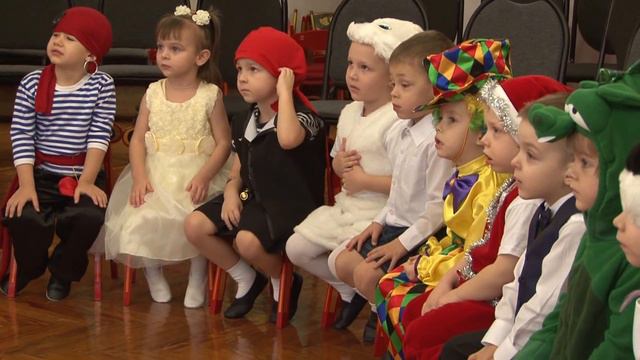 Новогодний утренник в детском саду смотреть онлайн