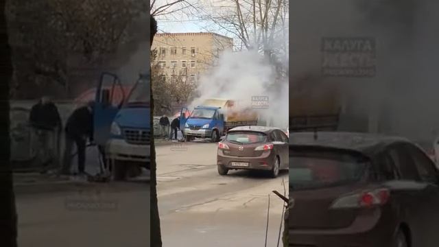 Горит кабина газели