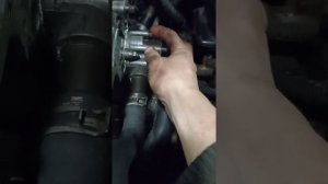 Как на автомобиле nissan primera р12 убрать воздух из системы охлаждения.