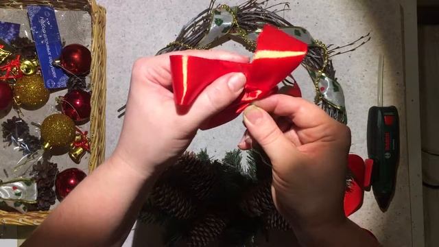 Новогодний венок смотреть онлайн