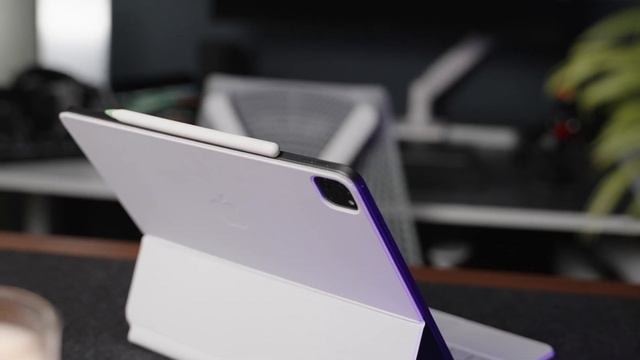 Why the M1 Max MacBook Pro is the best money can buy! смотреть онлайн