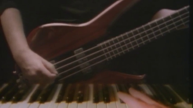 Tears For Fears - Shout