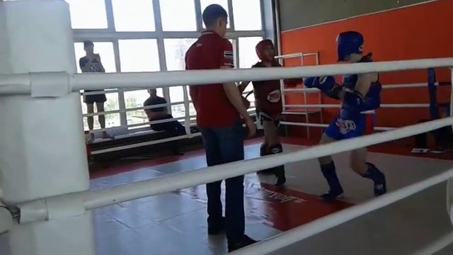 Тайский бокс Костя Королев против Мустоев Джонни смотреть онлайн