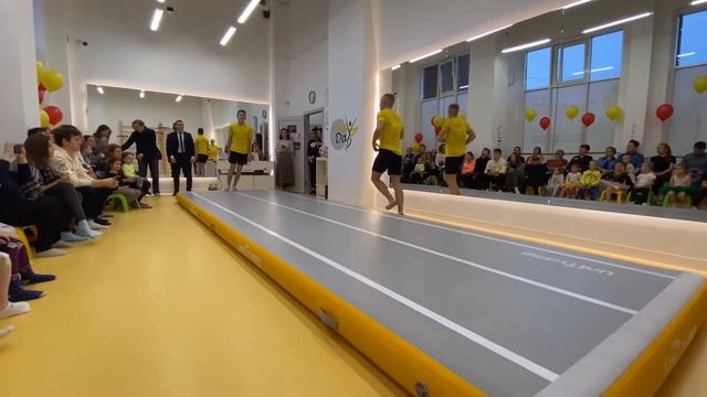 День открытых дверей в студии фитнеса и танцев New Day смотреть онлайн