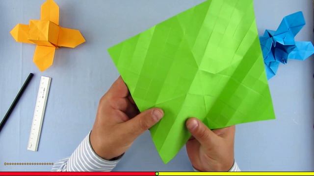Куб оригами который летит /  Cube Origami Qui Tourne / Papierwürfel Fliegt Und Dreht Sich