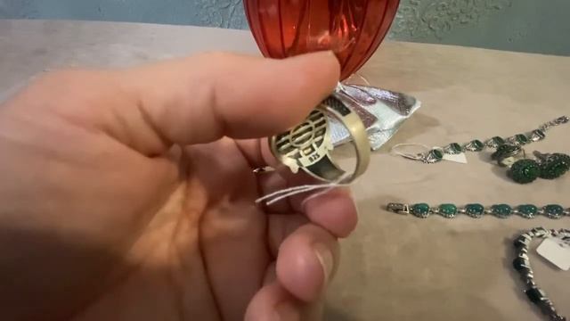 Такая красота поедет к своей хозяйке))) мужские перстни))) смотреть онлайн