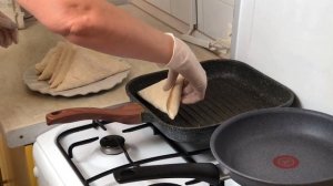 ТРЕУГОЛЬНИКИ ИЗ ЛАВАША С РАЗНЫМИ НАЧИНКАМИ. БЫСТРО И ВКУСНО!