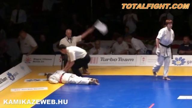 Maria Panova(W) vs. Maria Afanasyeva( L) - All Kyokushin World Tournament 2009 10.04.Budapest смотреть онлайн