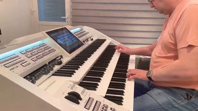 DEMO 2 Von 209 SOLITAIRE SAMPLES + 14 Drumsets WERSI OAX