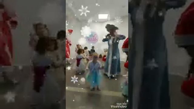 Новогодний праздник для малышей смотреть онлайн