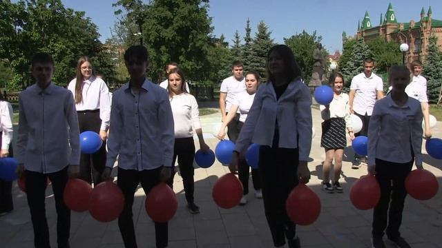 Мы вместе одна семья! смотреть онлайн