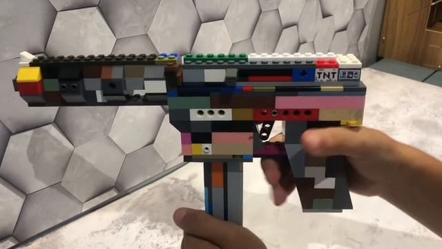 Лего TEC-9 смотреть онлайн