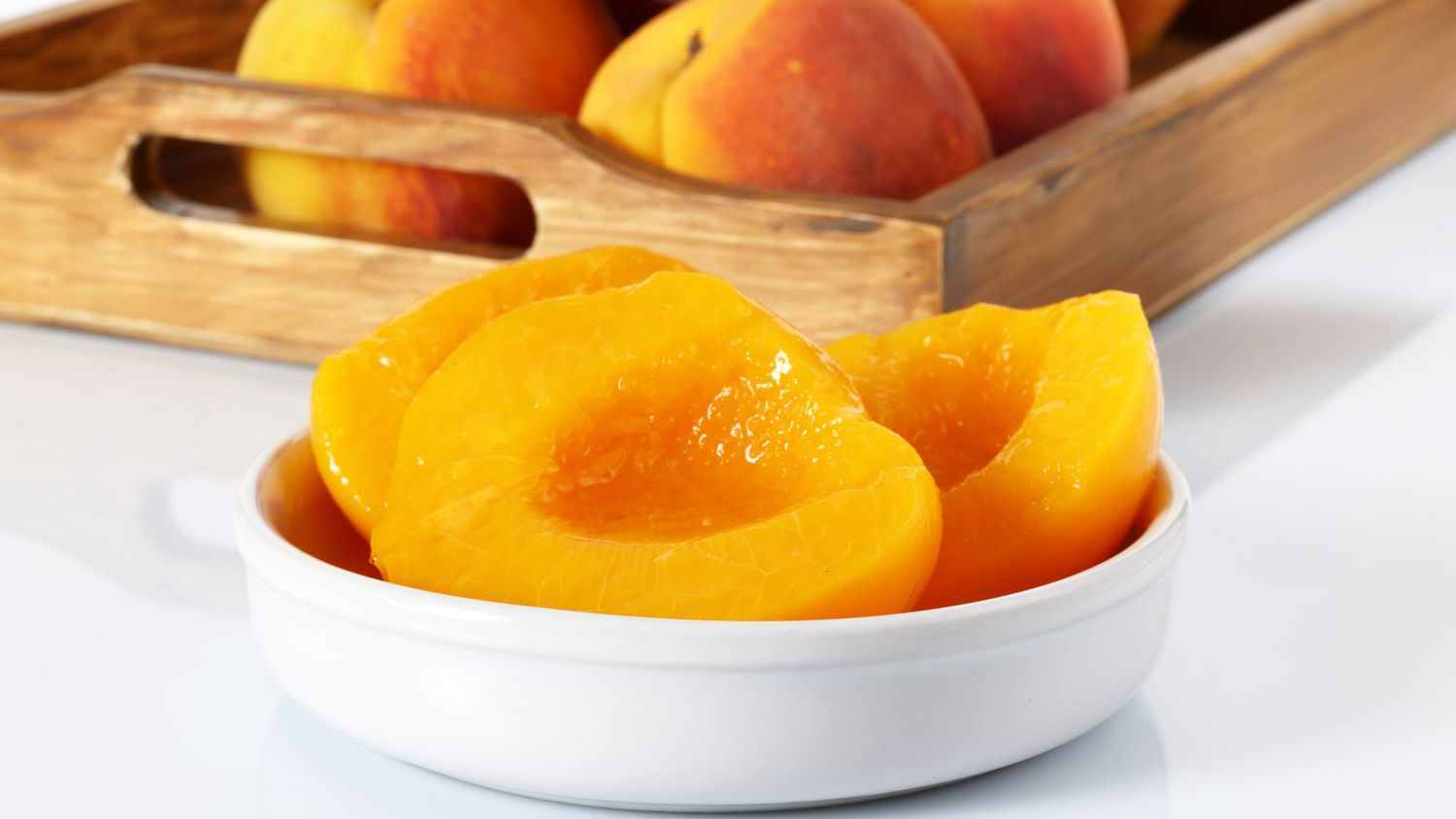 Как почистить персики, нектарины, абрикосы смотреть онлайн