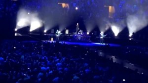 U2: "Beautiful Day" Live - eXPERIENCE + iNNOCENCE Tour @ The Forum - May 15, 2018 (HD)