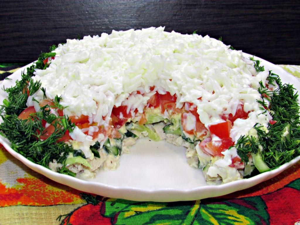Очень вкусный салат с курицей 