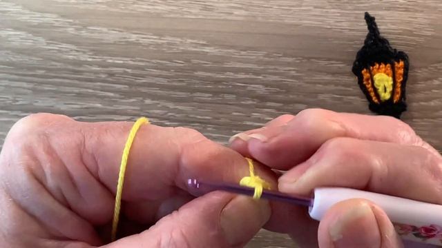 Crochet Street Light Tutorial - Crochet Applique Tutorial