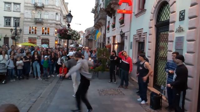 Брейк данс во Львове на день города смотреть онлайн