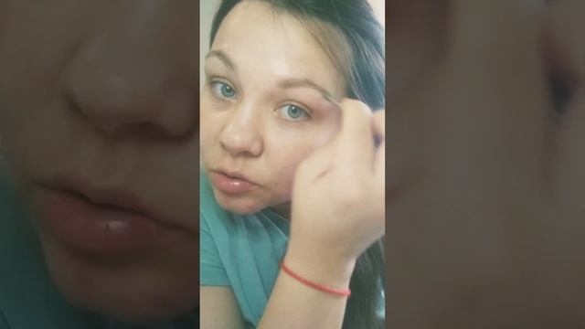 Как использовать тени и тушь для естественности бровей смотреть онлайн