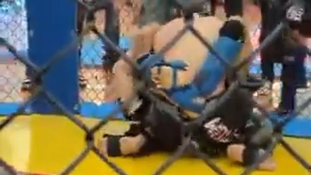 Giuseppe modica 2° TAPPA MMA ITALY LIGHT CONTACT -70 FINALE NELLA GABBIA!!!!!.avi смотреть онлайн
