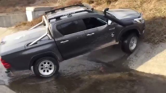 Toyota Hilux Revo 2.8 Offroad