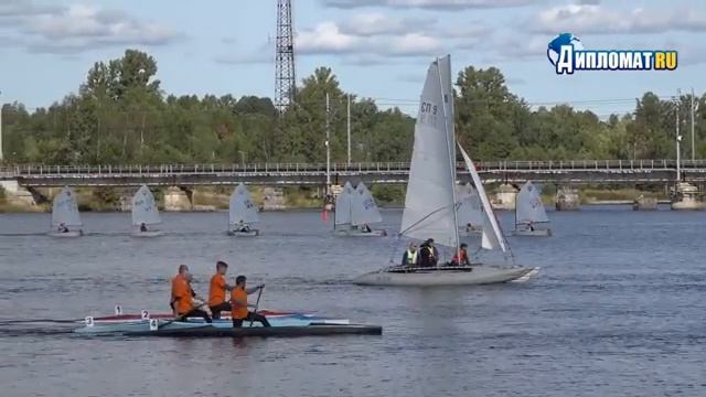 Фестиваль водного туризма. Красочный парад маломерных судов в акватории Северной гавани смотреть онлайн