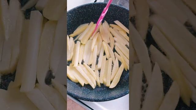 Хрустящая Картошка Фри на сковородке легко и быстро смотреть онлайн