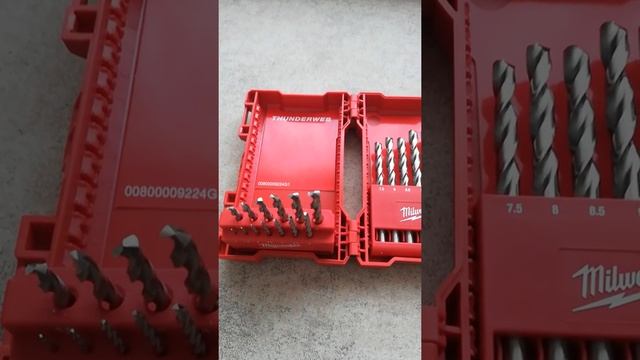 Набор сверл по металлу 19 штук MILWAUKEE HSS-G Видеоотзыв (обзор) Сергея смотреть онлайн