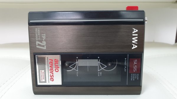 Кассетный аудиоплеер AIWA TP-27