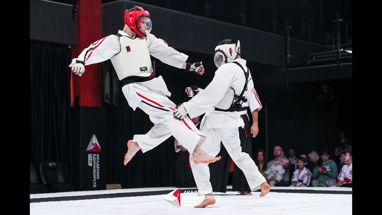 16 сильнейших каратистов страны за три часа разыграли 280 000 рублей | Академия единоборств РМК смотреть онлайн