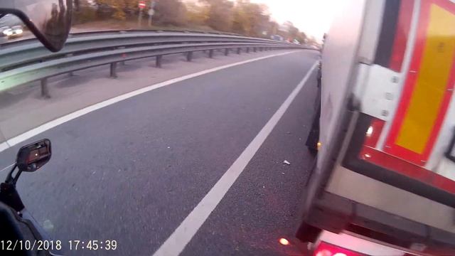 Как на самом деле чувствует себя FJR1300 в пробках 2.0 смотреть онлайн