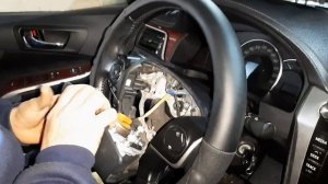 Как снять руль на Toyota Camry Acv50