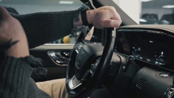 Обзор и сравнение Lincoln Navigator 2018 и 2022 года. Чем отличается новый Линкольн Навигатор?