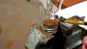 КАК СНЯТЬ ЦОКОЛЬ ОТ ЛАМПОЧКИ?