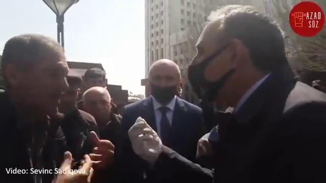 Kamran Əliyev itkin hərbçilərin valideynlərinin yanına getdi смотреть онлайн