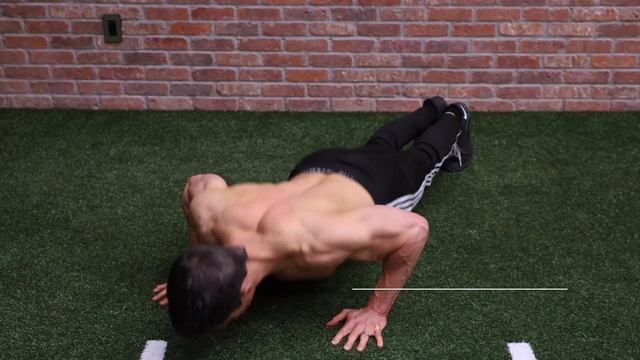 10 Calisthenics Exercises That Build The MOST Muscle!