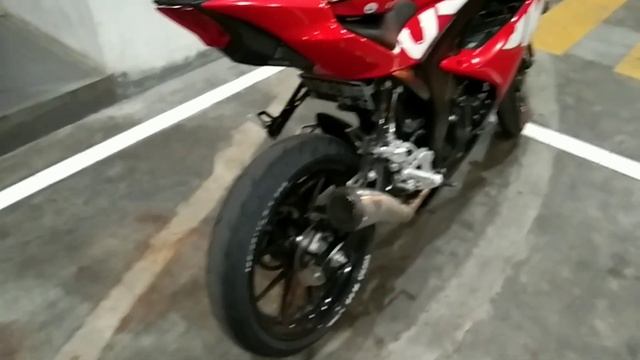 ukuran ban yang pas untuk suzuki GSX R150 ,makin racing look !!! смотреть онлайн