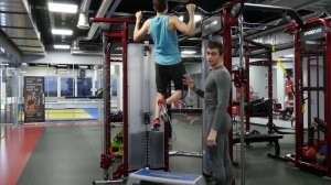 Подтягивания с резинкой / Техника подтягивания на турнике