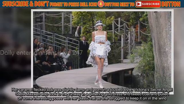 Kaia Gerber rocks the runway at glittering Chanel PFW Show смотреть онлайн