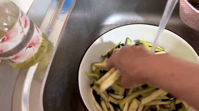 Баклажаны по-корейски, кадича!/Eggplant in Korean, kadicha! / смотреть онлайн