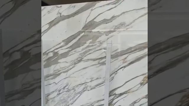 Мрамор Калакатта Голд/ Calacatta Gold??? смотреть онлайн