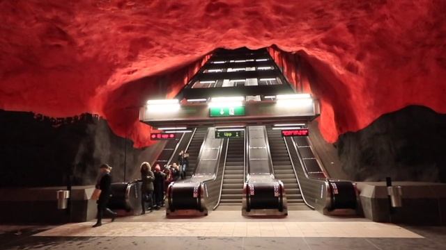 Поезда призраки пугают людей смотреть онлайн