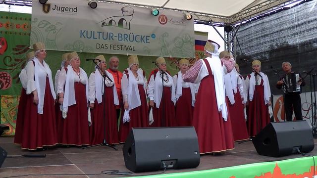 1. То не веточка черешни 2. Ехали казаки степом - долиною смотреть онлайн