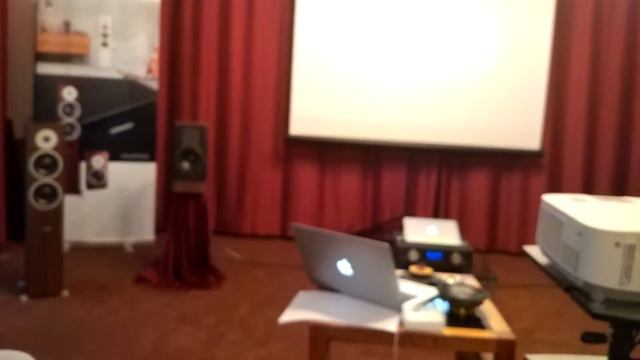 Dynaudio Contour 20 смотреть онлайн
