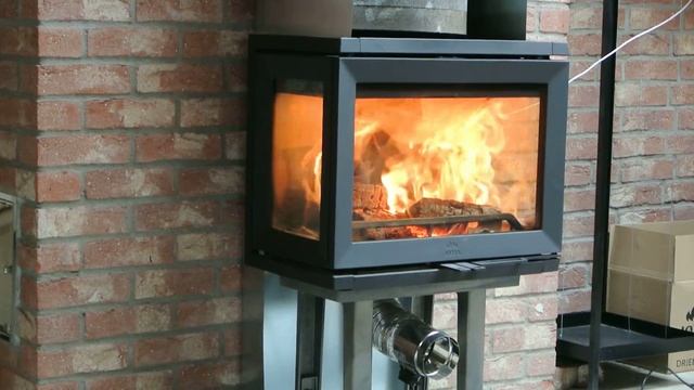Каминная топка Jotul I 520 трехсторонняя смотреть онлайн