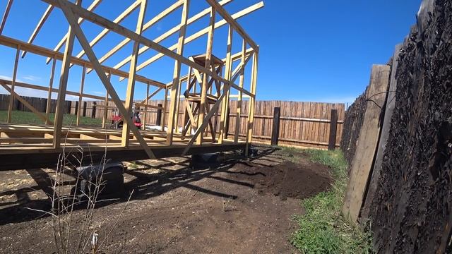 Ландшафтный дизайн участка / Вспахал огород / Жизнь в деревне смотреть онлайн