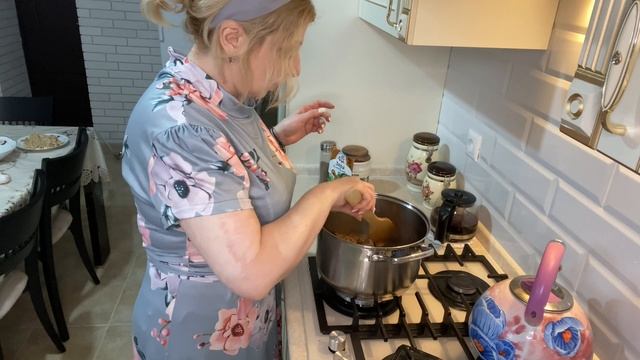 VLOG: САЛАТ С ГРАНАТОМ И КУРИЦЕЙ смотреть онлайн